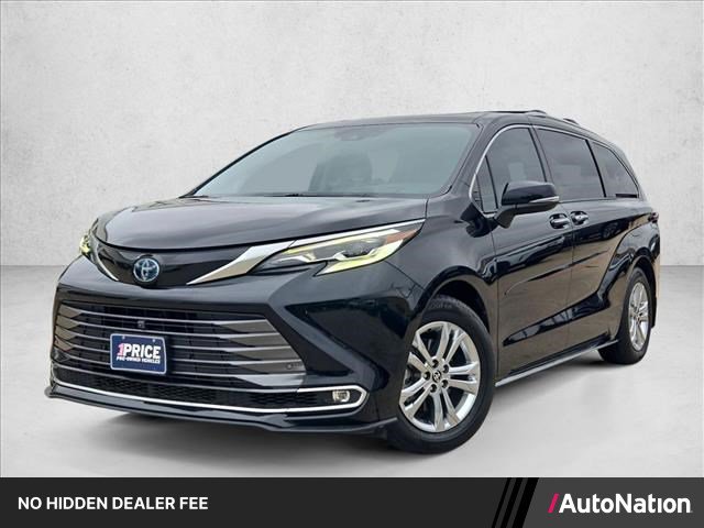 Used 2022 Toyota Sienna Platinum AWD/4WD image 1