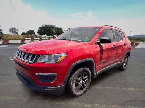 Used 2017 Jeep Compass Sport FWD image 5