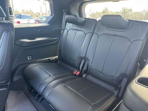 New 2026 Jeep Grand Cherokee L Limited w/ Limited Altitude Package AWD/4WD image 31