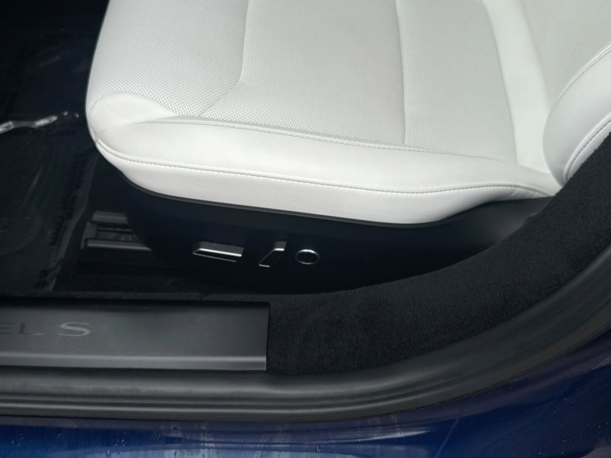 Used 2022 Tesla Model S AWD/4WD image 18