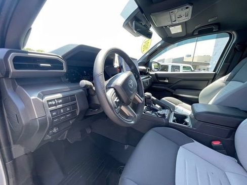 Used 2024 Toyota Tacoma TRD Off-Road w/ TRD Off Road Upgrade Package AWD/4WD image 11