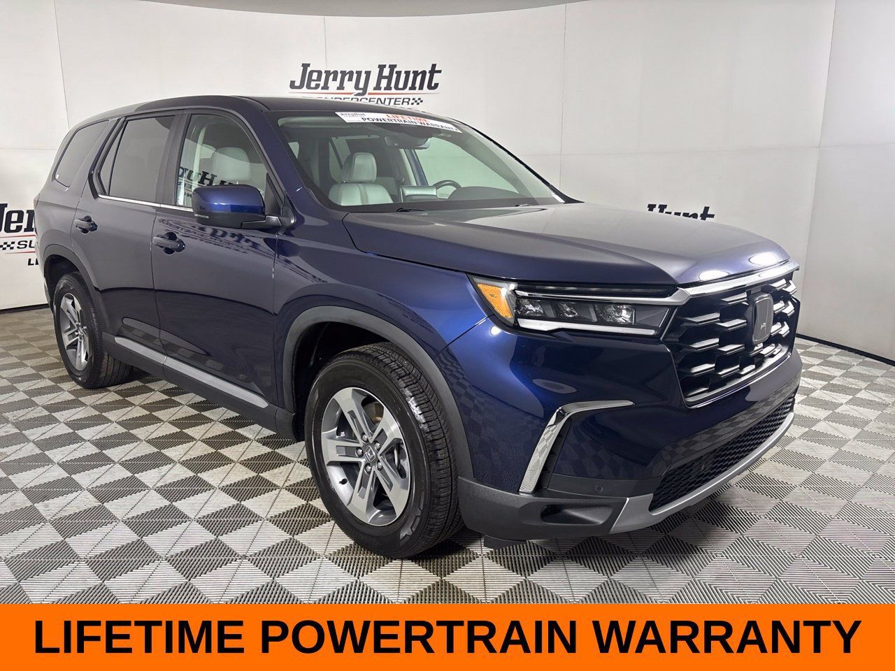 Used 2023 Honda Pilot EX-L image 4