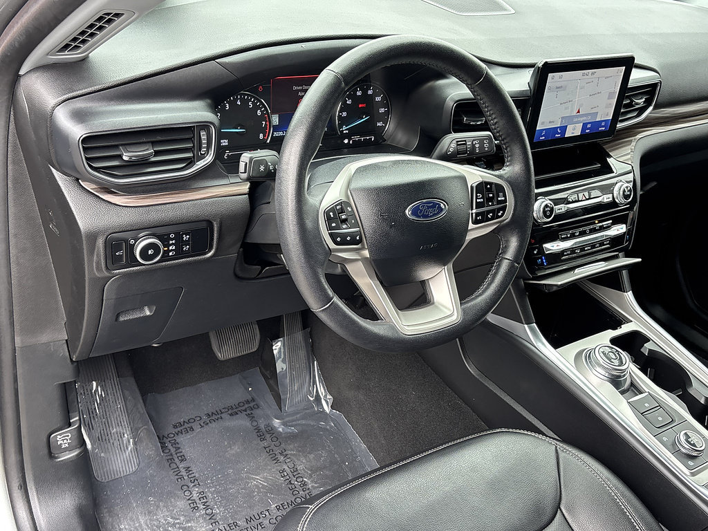 Used 2024 Ford Explorer Limited AWD/4WD image 9