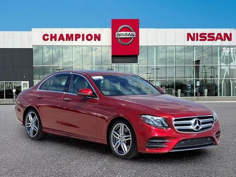 Used 2019 Mercedes-Benz E 300 image 1