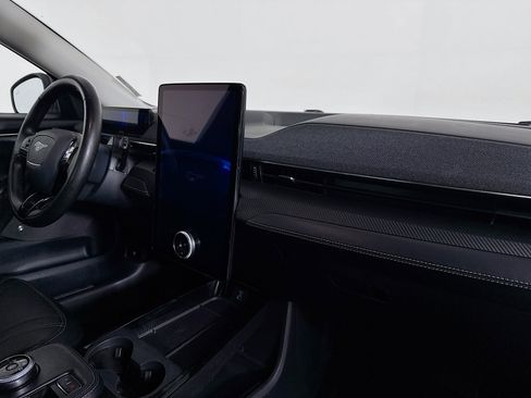 Used 2021 Ford Mustang Mach-E Premium image 29