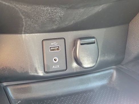 Used 2017 Nissan Rogue S FWD image 28