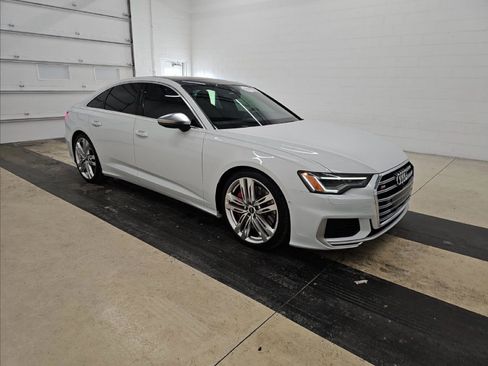 Used 2021 Audi S6 Premium Plus w/ S Sport Package image 4