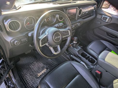 Used 2022 Jeep Wrangler Unlimited Sahara image 11