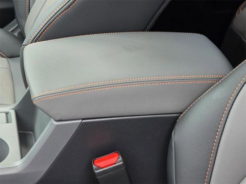 New 2025 Subaru Crosstrek 2.5i Limited w/ Popular Package #3A image 10