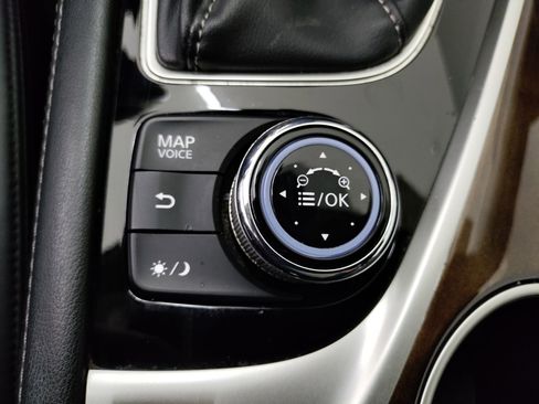 Used 2019 INFINITI Q50 Luxe w/ Essential Package (3.0T Luxe) image 26