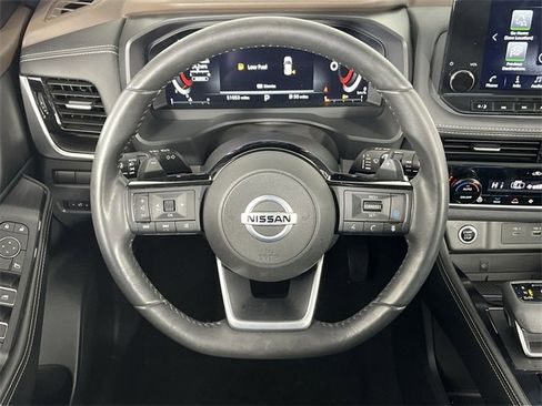 Certified 2021 Nissan Rogue Platinum image 14