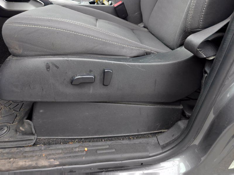 Used 2022 Nissan Frontier SV RWD image 9
