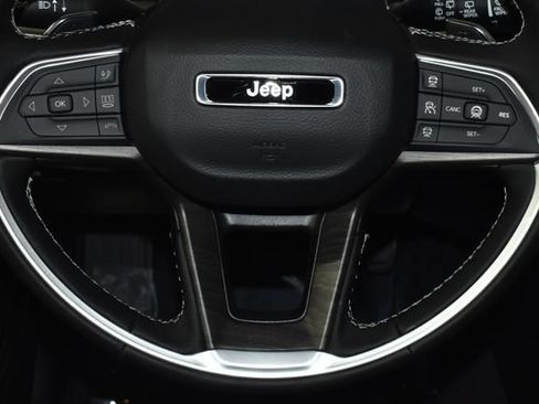 New 2026 Jeep Grand Cherokee L 4WD image 24