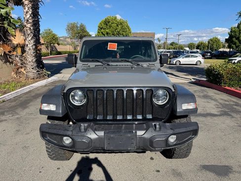 Used 2023 Jeep Wrangler Willys image 3
