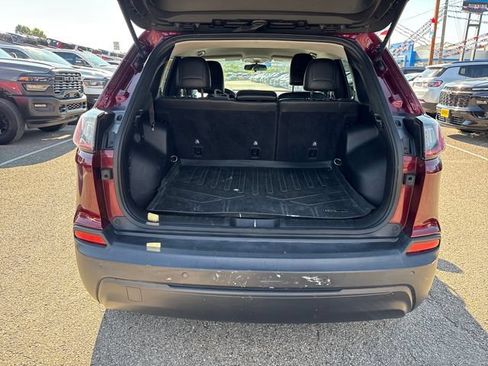 Used 2019 Jeep Cherokee Latitude Plus AWD/4WD image 22