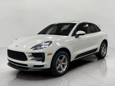 Used 2021 Porsche Macan AWD/4WD image 1