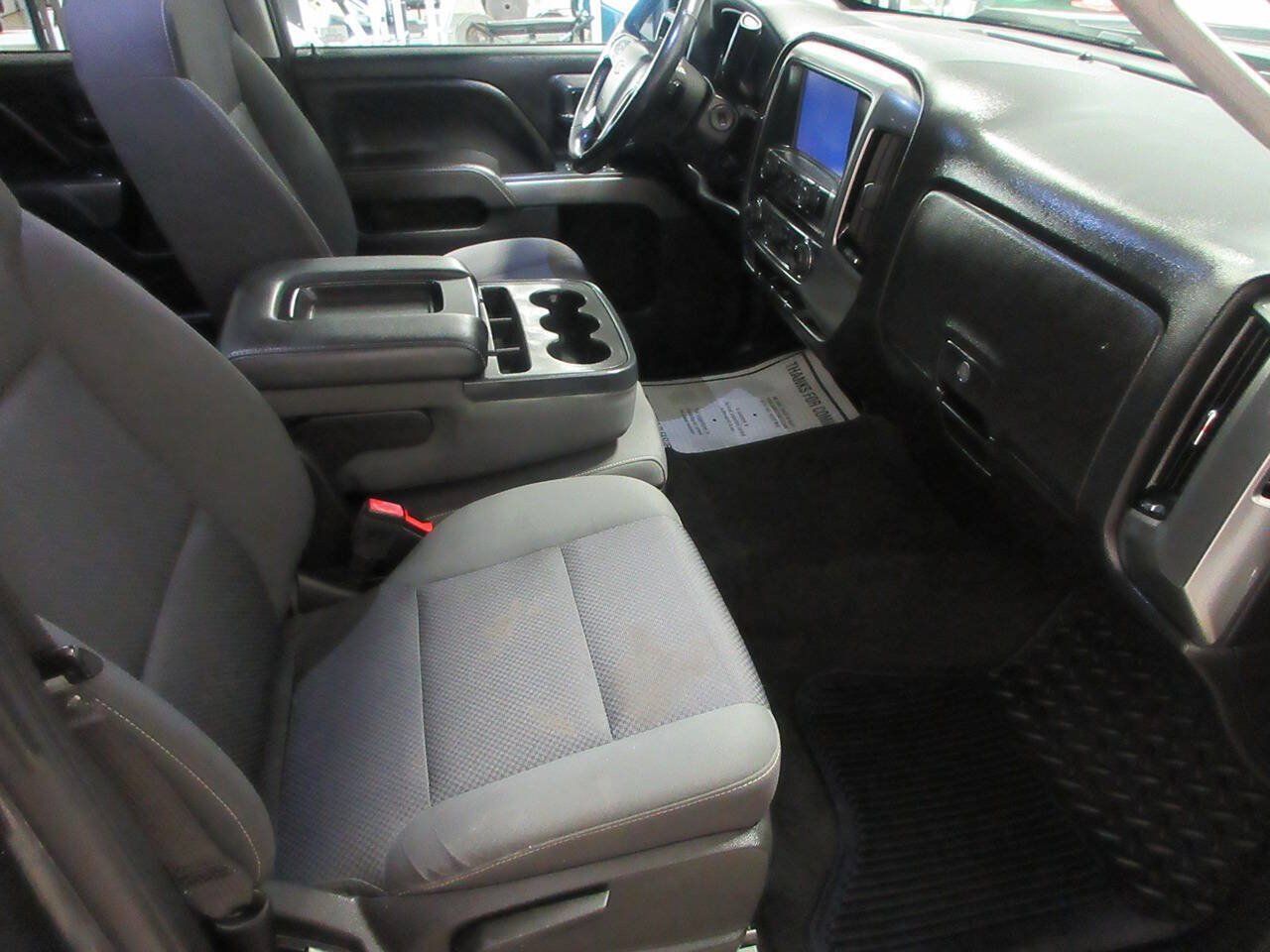 Used 2017 Chevrolet Silverado 1500 LT w/ All Star Edition AWD/4WD image 9
