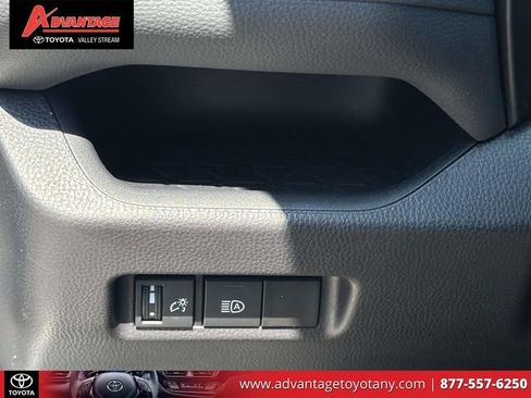 Certified 2025 Toyota RAV4 LE AWD/4WD image 24