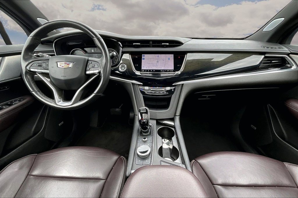 Used 2023 Cadillac XT6 Premium Luxury AWD/4WD image 7