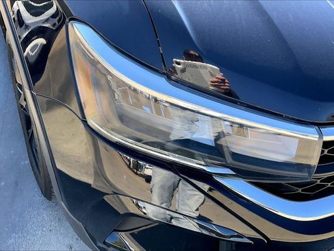 Used 2024 Volkswagen Taos SE image 27