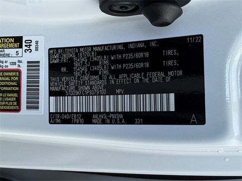 Used 2023 Toyota Sienna XSE w/ XSE Plus Package image 39