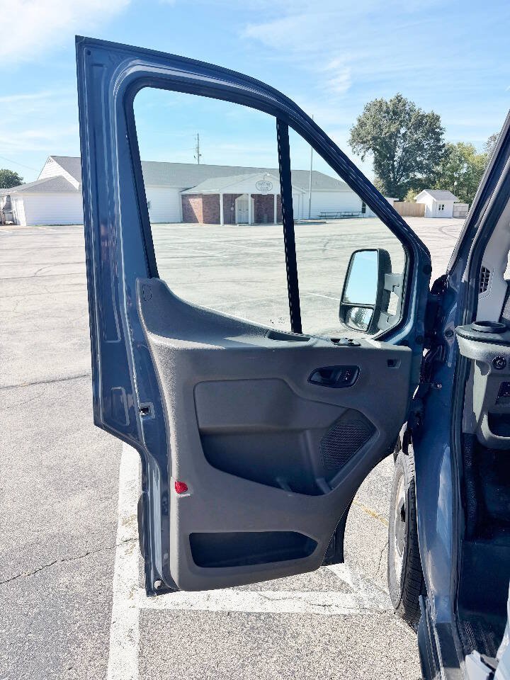 Used 2021 Ford Transit 250 148 High Roof Extended w/ Parcel Delivery Package RWD image 9