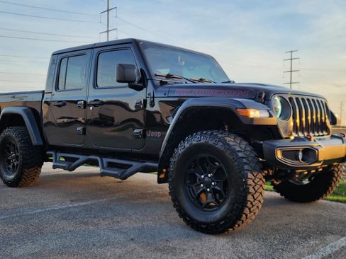 Used 2022 Jeep Gladiator Rubicon w/ Trailer Tow Package image 21