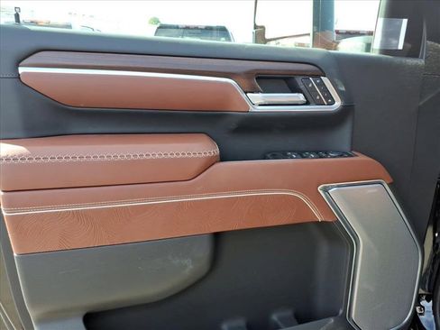 New 2026 GMC Sierra 2500 Denali Ultimate w/ Max Trailering Package image 13