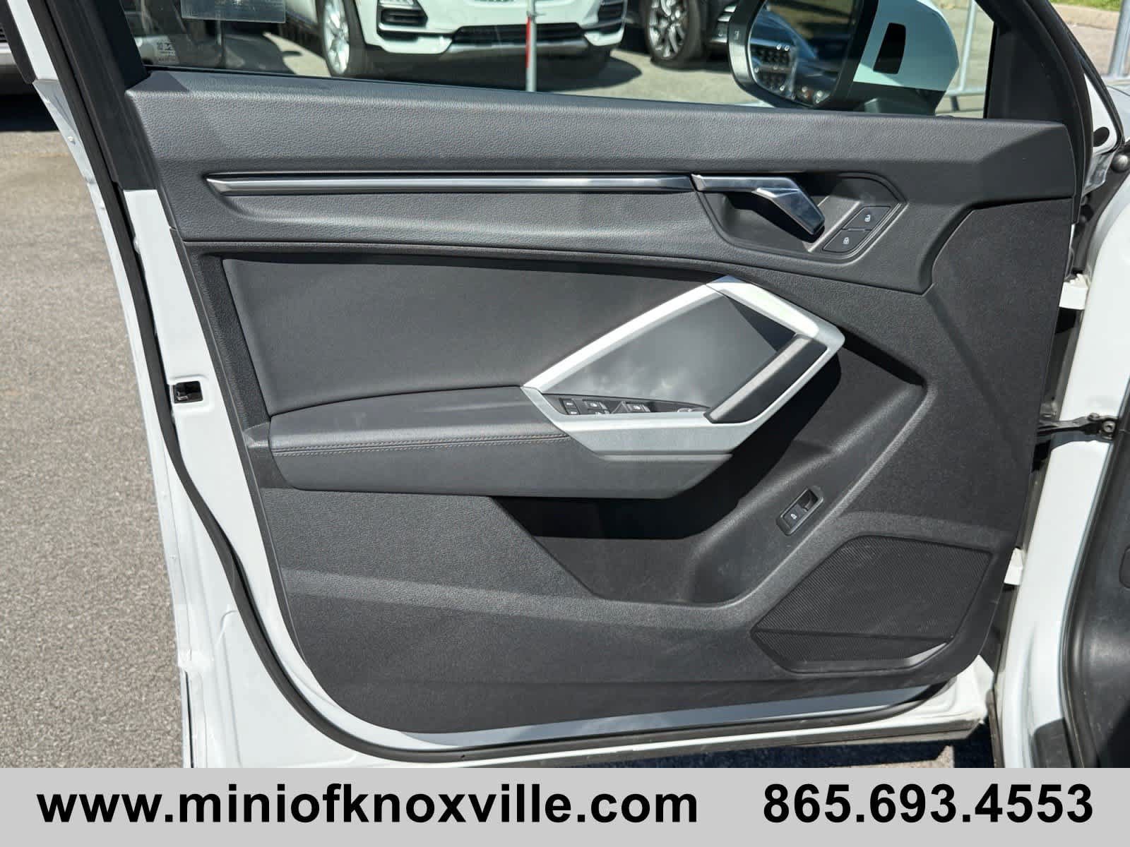 Used 2020 Audi Q3 2.0T Premium w/ Convenience Package AWD/4WD image 15