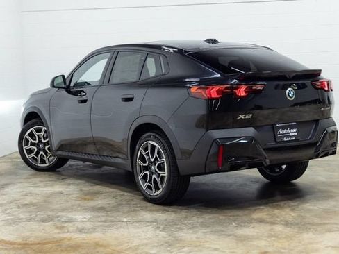 Certified 2025 BMW X2 xDrive28i w/ Technology Package AWD/4WD image 12