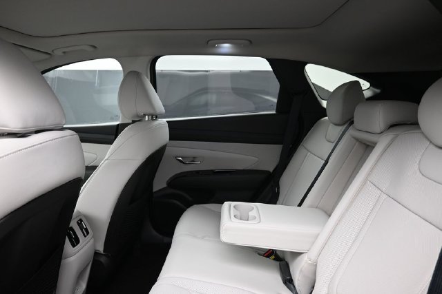 New 2026 Hyundai Tucson Limited AWD/4WD image 18