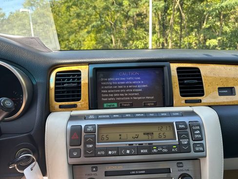 Used 2002 Lexus SC 430 Convertible RWD image 18