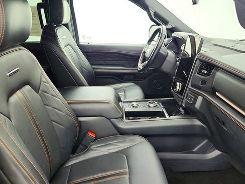 Used 2022 Ford Expedition Max Platinum image 24
