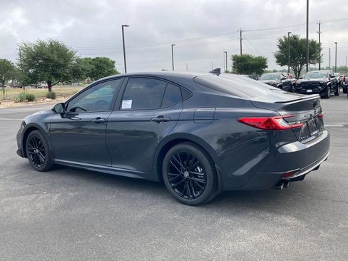 New 2026 Toyota Camry SE FWD image 7