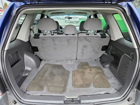 Used 2005 Ford Escape XLT image 9