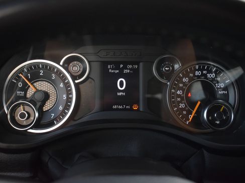 Used 2020 RAM 1500 Big Horn RWD image 31