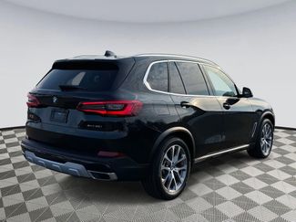 Used 2019 BMW X5 xDrive40i w/ Premium Package 2 video 2