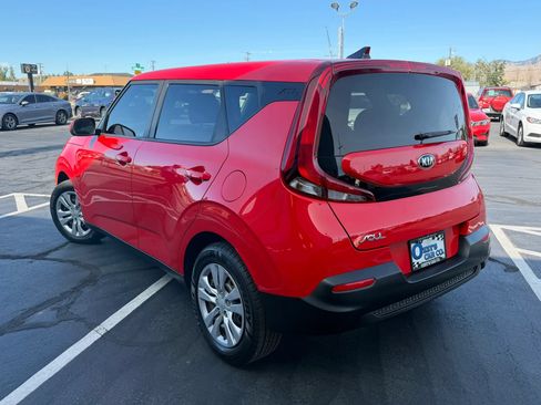 Used 2020 Kia Soul LX FWD image 5