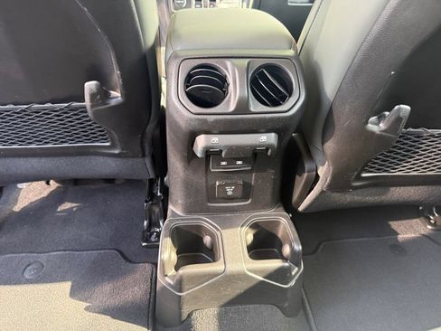Used 2025 Jeep Gladiator Mojave w/ Safety Group AWD/4WD image 27