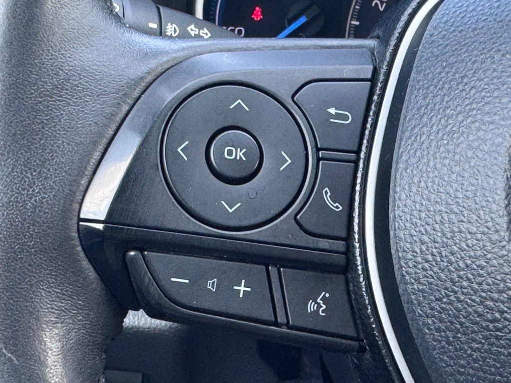 Used 2021 Toyota RAV4 Limited AWD/4WD image 10