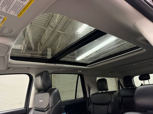 Certified 2025 Ford Expedition Max Platinum AWD/4WD image 10