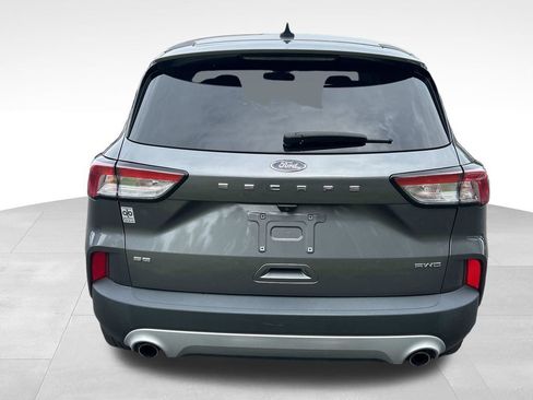 Used 2022 Ford Escape SE w/ Cold Weather Package AWD/4WD image 4