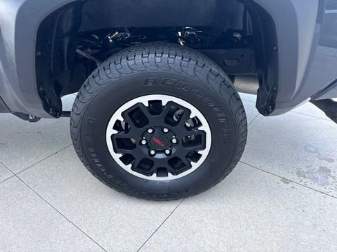 Used 2025 Toyota Tacoma TRD Off-Road AWD/4WD image 11