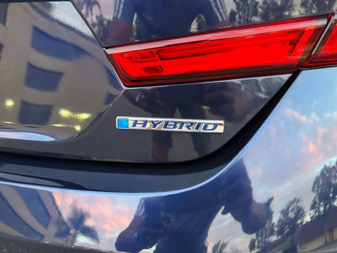 Used 2018 Honda Accord EX image 14