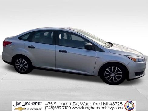 Used 2016 Ford Focus S image 9