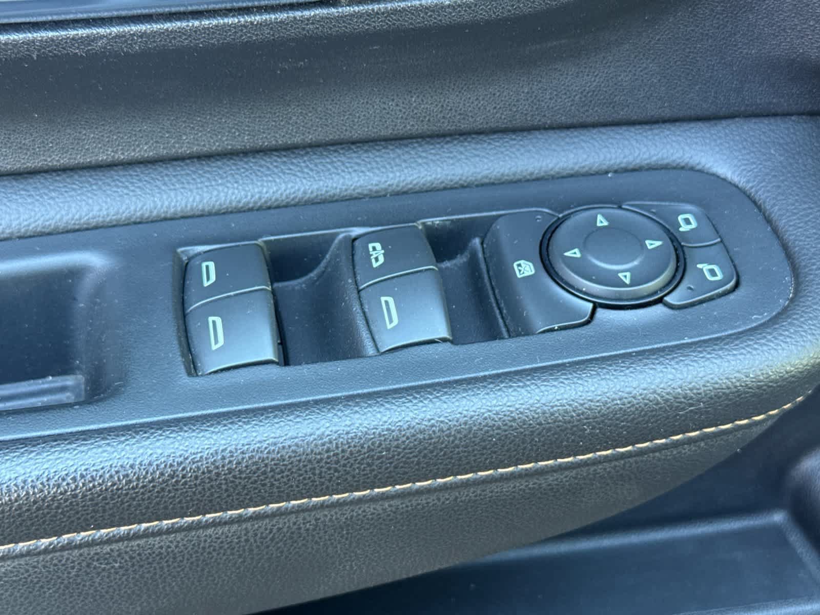 Used 2020 GMC Terrain SLE FWD image 13