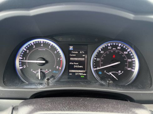Used 2019 Toyota Highlander AWD V6 image 19
