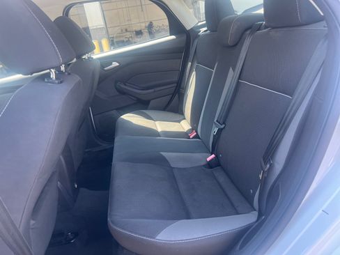 Used 2013 Ford Focus SE FWD image 25