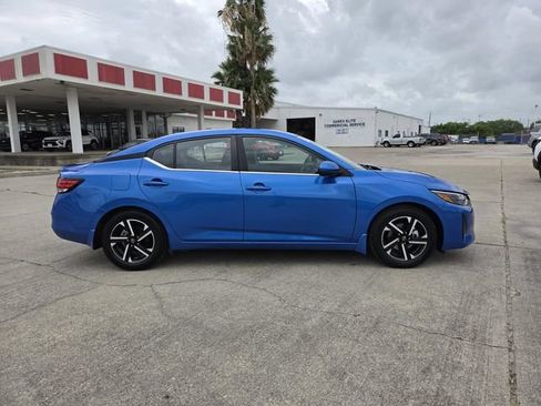 Used 2024 Nissan Sentra SV FWD image 23
