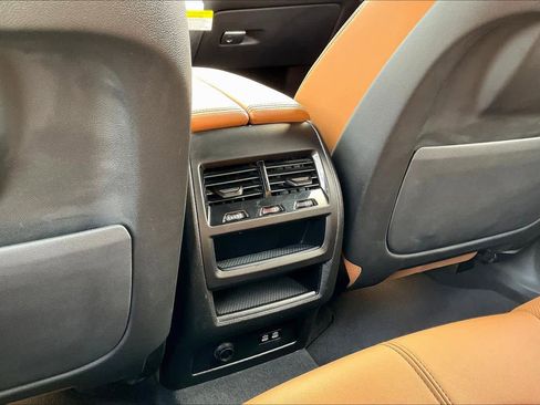 Used 2024 BMW X5 xDrive50e w/ M Sport Package image 38